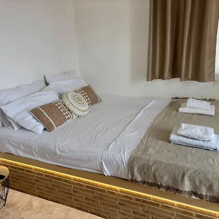 F Blue By Goutos Luxury Living Apartamento *
